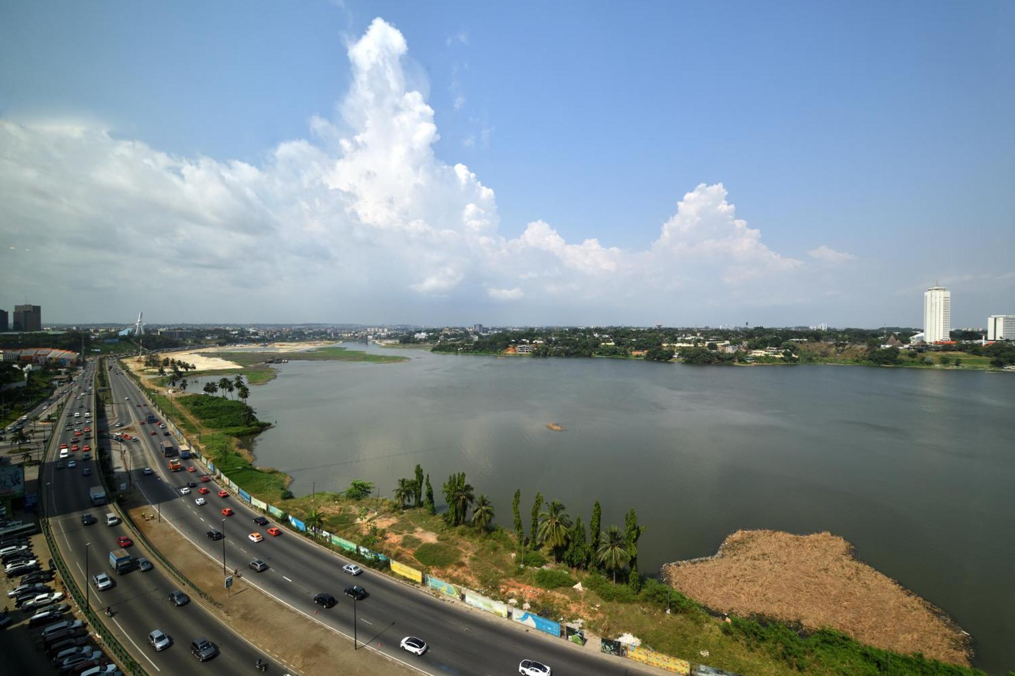 Pullman Abidjan Hotel Exterior photo